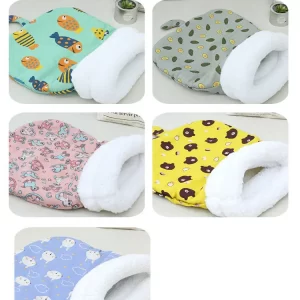 Autumn and Winter Warm Pet Sleeping Bag, Lamb Fleece Warm Cat Nest, Drill Hole, Bedding, Semi Closed Dog Nest, Suitable for Dogs